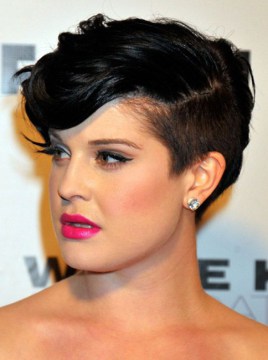 Cute Looks With Short Hairstyles...