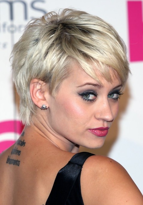 Hairstyling Tips for Women with a Short Pixie Haircut