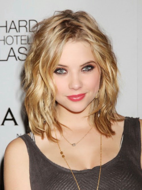 Medium Hairstyles for Round Faces ideas