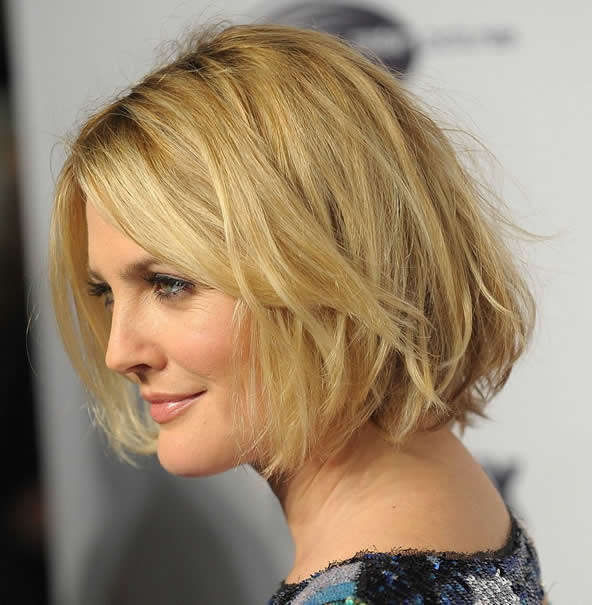 Medium Length Hairstyles for middle-aged women