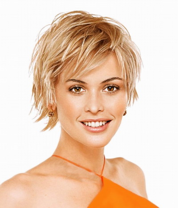 Short Hairstyles For Oval Faces Fine Hair Beautiful Short ...
