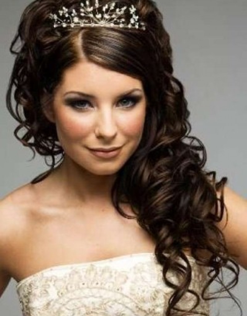 Wedding Hairstyles for Curly Hair..