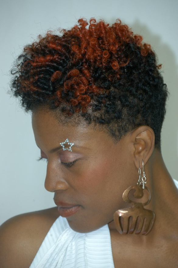 natural-hairstyles-for-black-women-with-short-curly-hair
