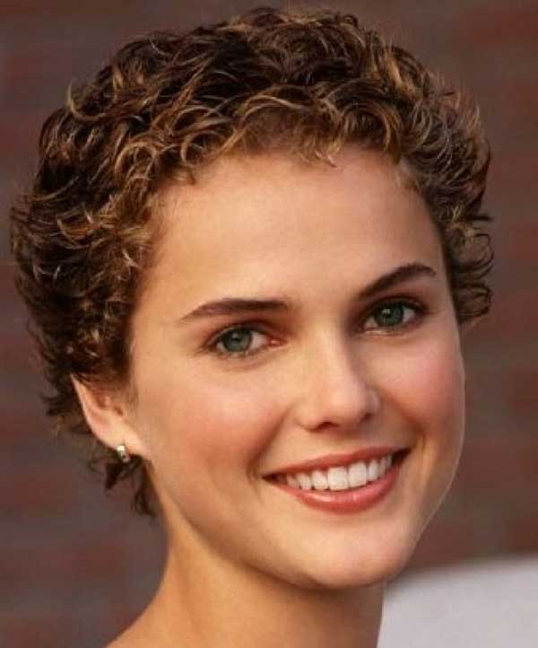 short curly hairstyles for women image