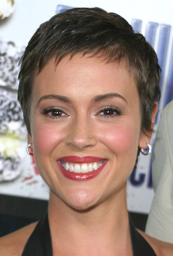 very short hairstyles for women..