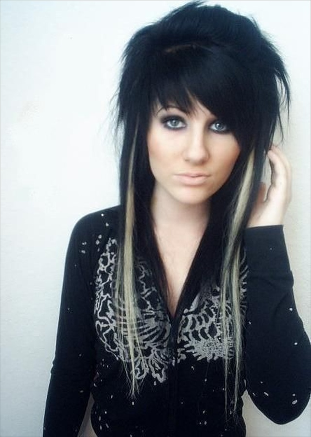 Cute Emo Hairstyles for Girls Being Different is Good ...