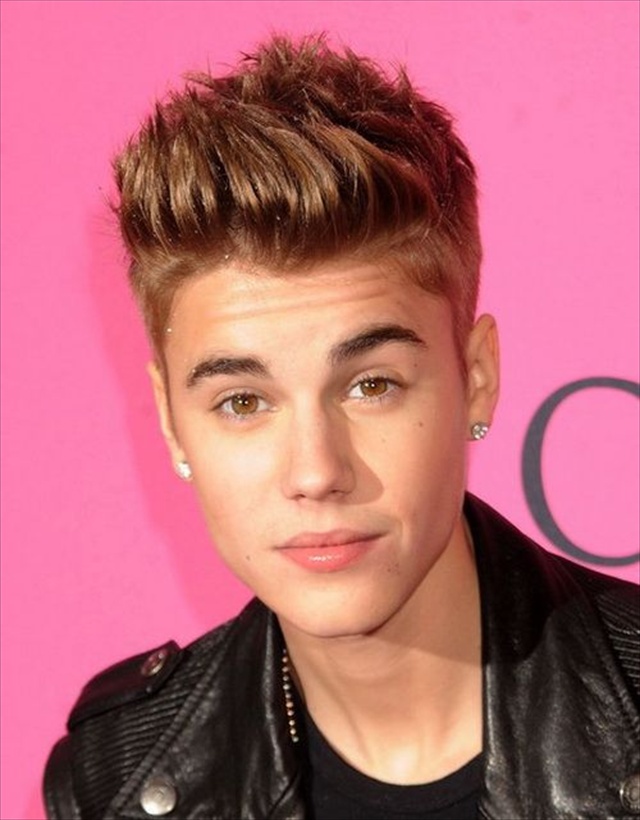 Latest Justin Bieber Haircut...
