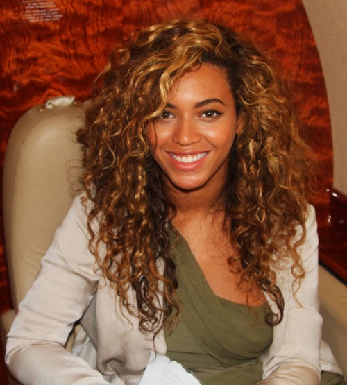 Beyonce curly