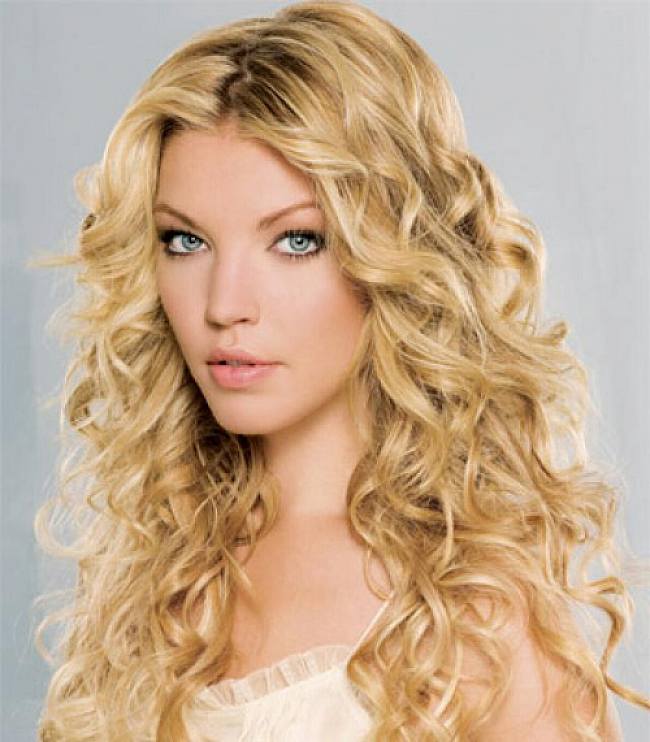 Long Blonde Curly Hairstyles
