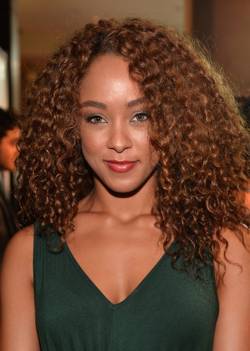 Popular Curly Hair Styles for Women 2015