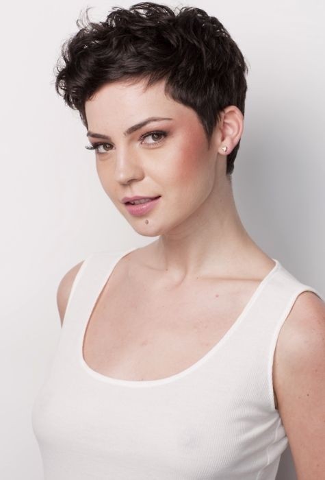 Simple-Short-Hairstyles-Cute-Curly-Pixie-for-Women