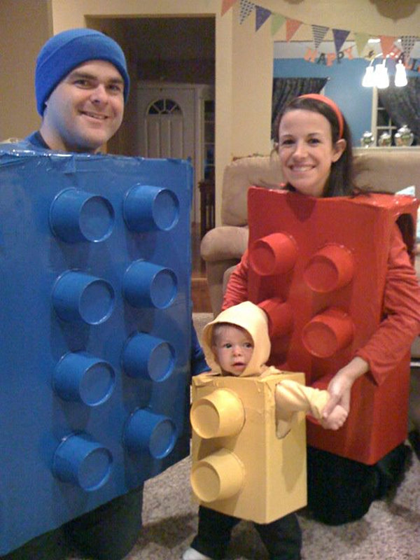homemade-matching-family-halloween-costumes...