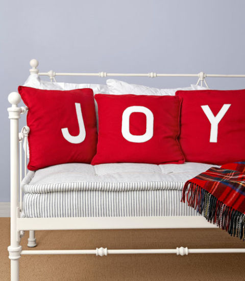 22 Joyful Pillows