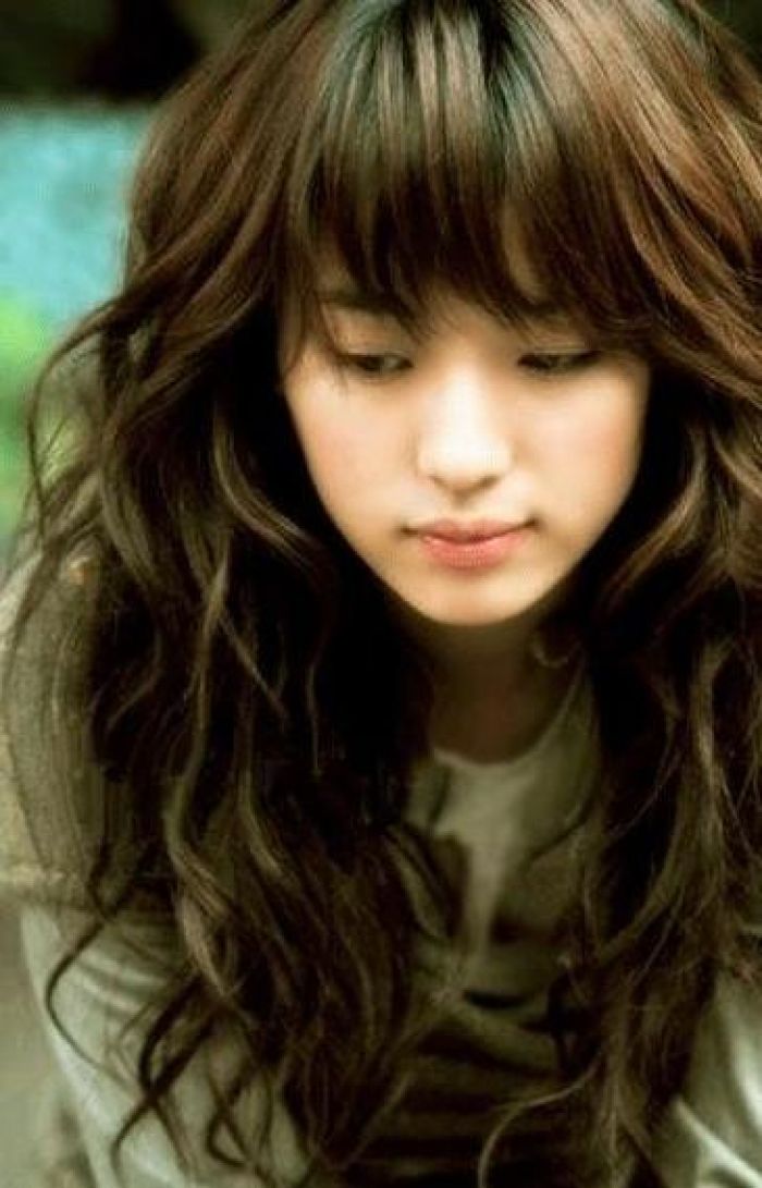 Cute Korean Long Soft Wavy Hairstyles With Bangs Hair For Young ...
