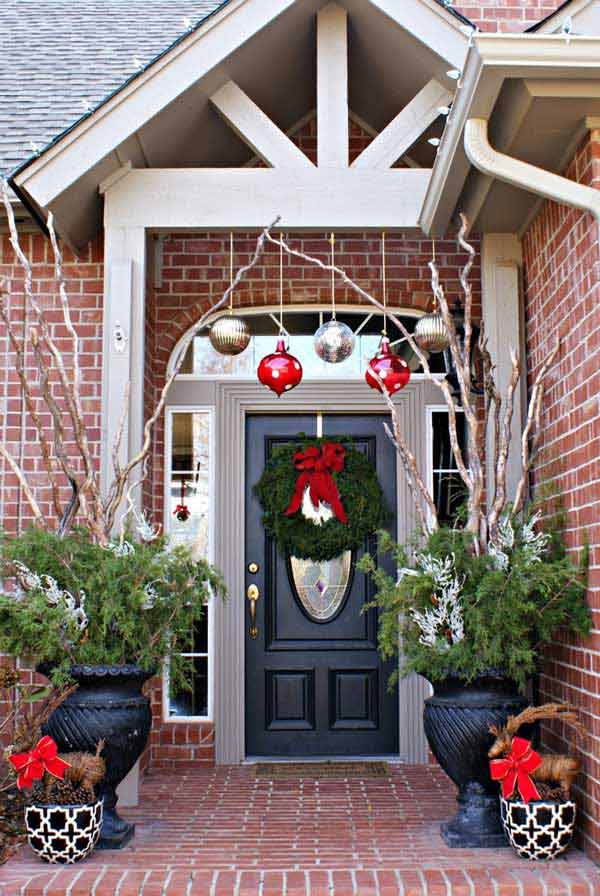 DIY-Christmas-Porch-Ideas-23