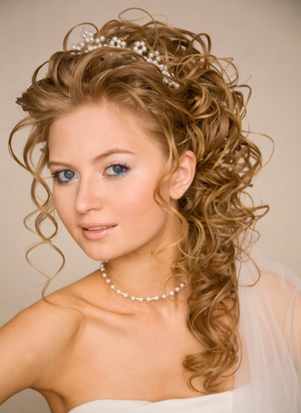 cute long hairstyles for curly hair