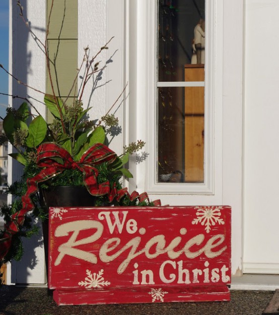 super-cute-christmas-signs-for-indoors-and-outdoors-24-554x624