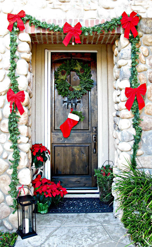 3-christmas-door-decoration-idea