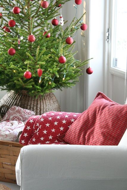 42 Christmas Tree Decorating Ideas