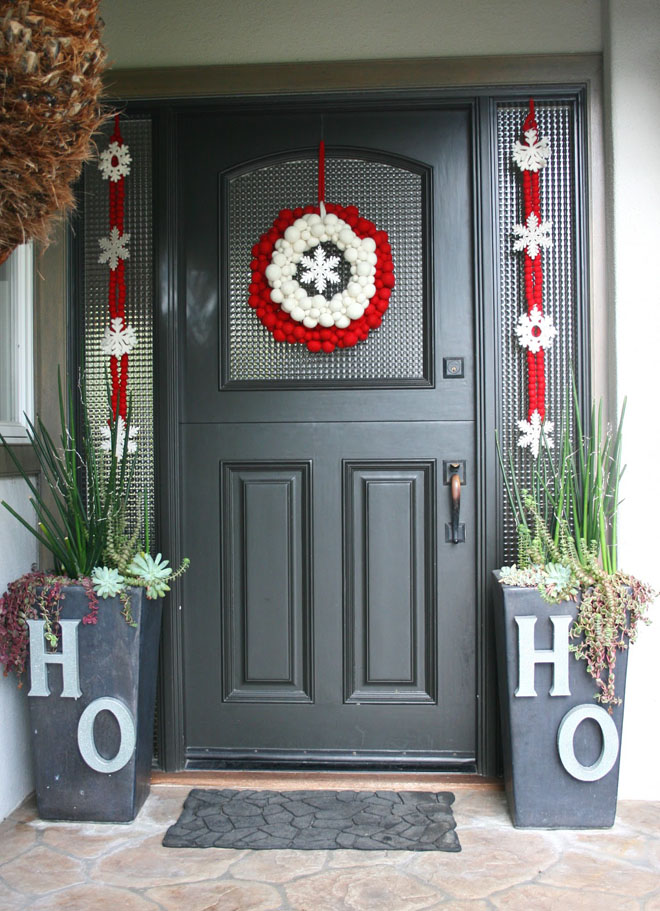 5-christmas-door-decoration-idea