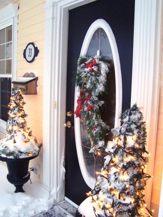Christmas-front-door-decoration-