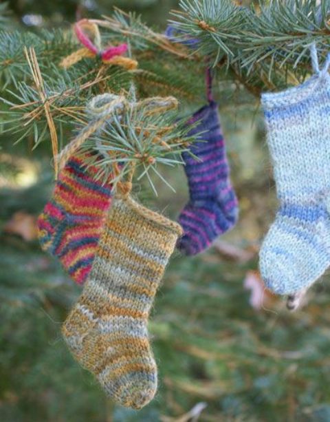 DIY Christmas Ornament Candy Cane Cozy Knitting Pattern