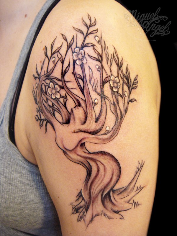 Tree Tattoo Designs (4)