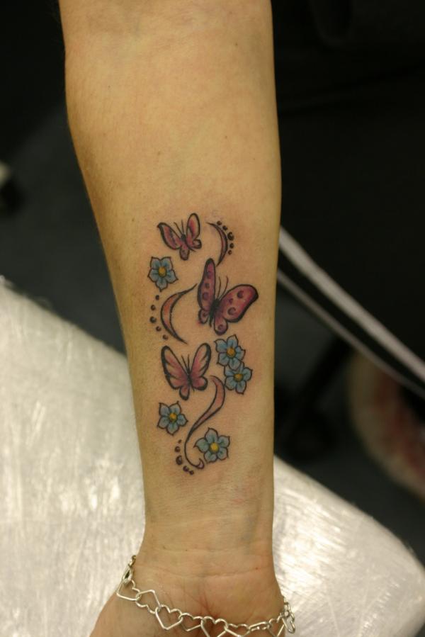 butterflies-and-flowers-tattoo-on-wrist