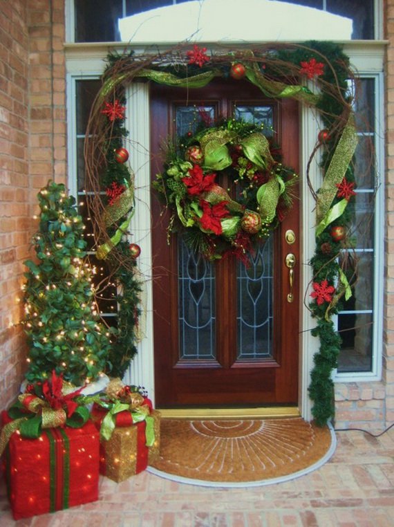 front-door-Christmas-decoration-1