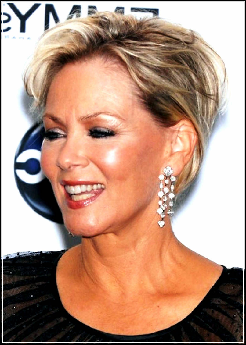 Cute Hairstyles For Women Over 50 - The Xerxes