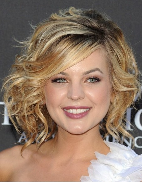 Short Curly Hairstyles for Medium Length
