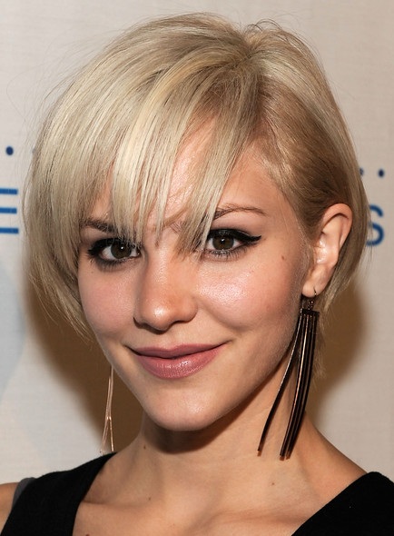 Short Hairstyles for Thick Hair Women...
