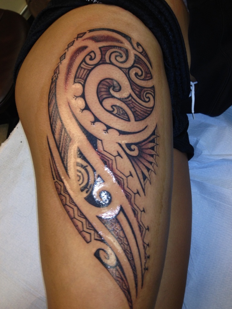 Hawaiian Tribal Tattoo Woman