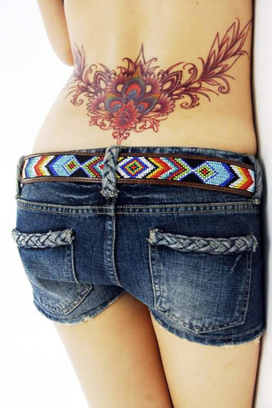 25 Lower Back Tattoos That Will Make You Look Hotter - The Xerxes