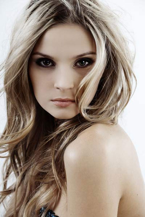 Medium Long Layered Hairstyles pictures