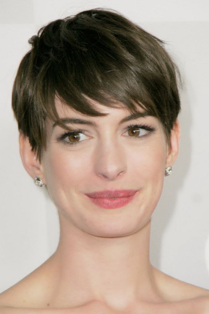 Short Hairstyles For Long Faces