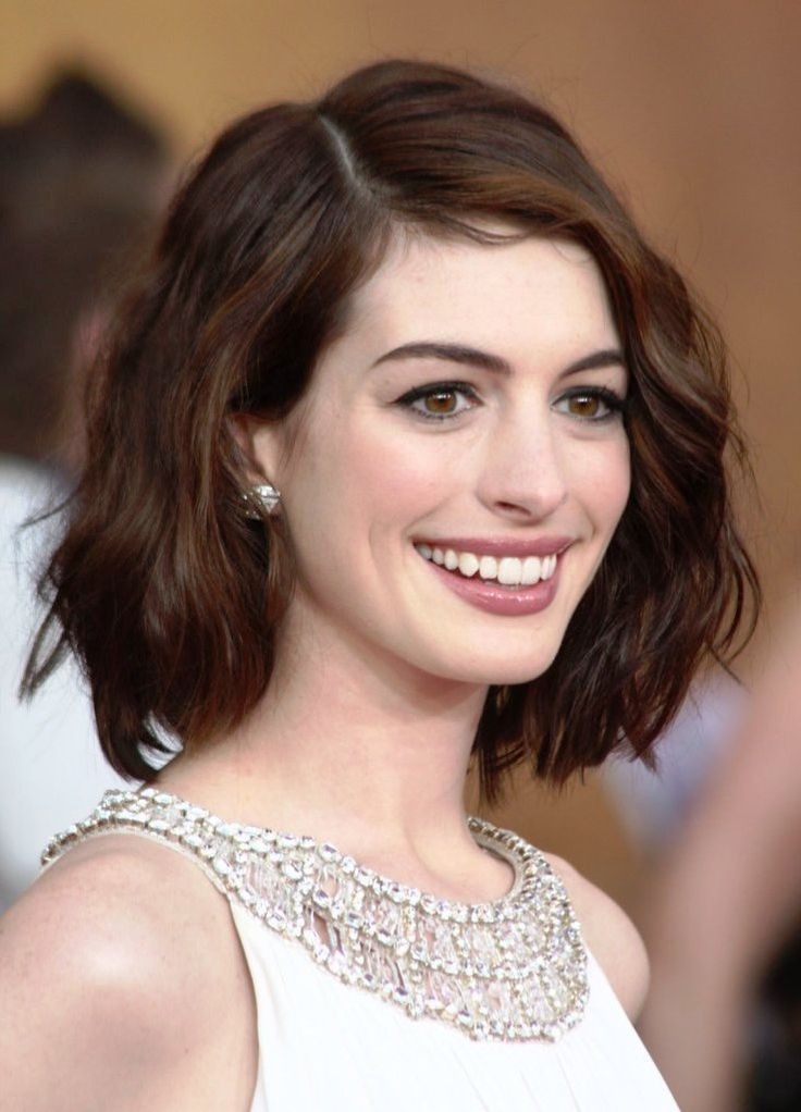 Short Hairstyles For Oval Faces