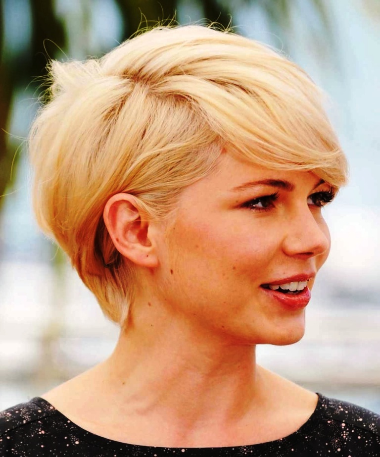 Short Hairstyles For Round Faces ideas
