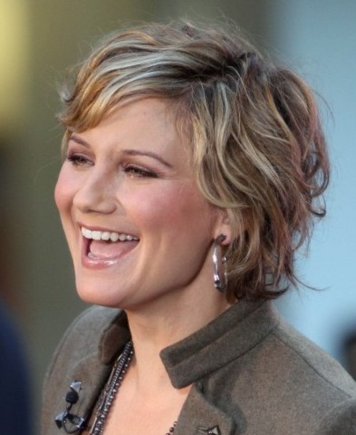 Short Layered Hairstyles pictures