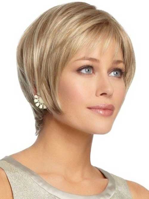 Straight Pixie Haircut for Oval Faces