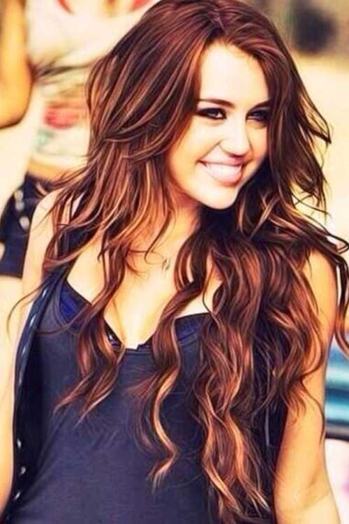 Miley Cyrus Wavy Hairstyles for Long Style
