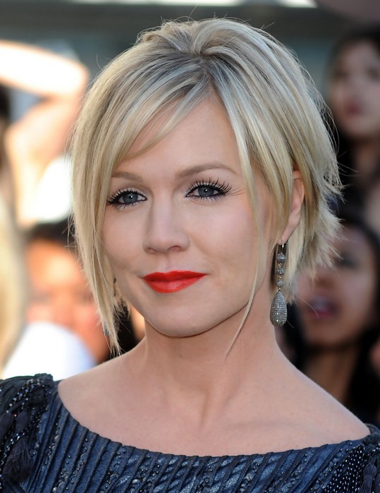 Short and Choppy Hairstyles for Edgy Women