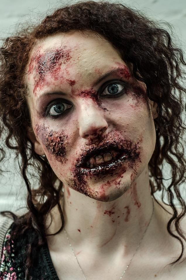 Easy zombie Halloween