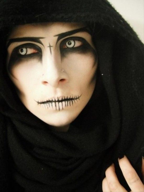 Scary Halloween Makeup Ideas...