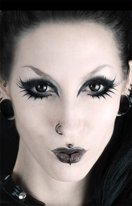 Scary Halloween Vampire Makeup