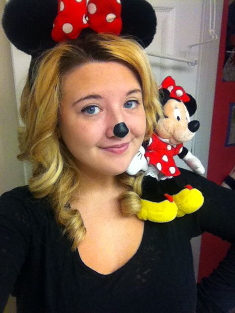 Simple Minnie Mouse Makeup