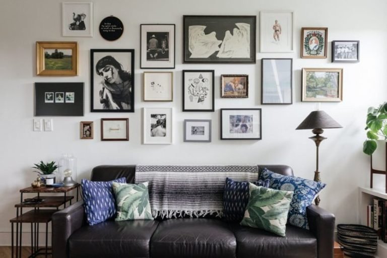 5 Tips to Creating a Gallery Wall in Your Living Room