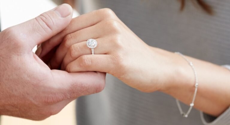 How to Pick an Engagement Ring